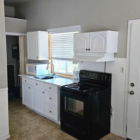 Fuller Lake Chemainus Motel Екстериор снимка