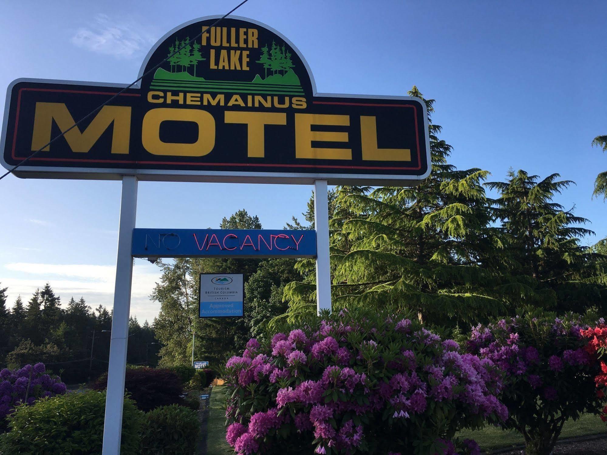 Fuller Lake Chemainus Motel Екстериор снимка